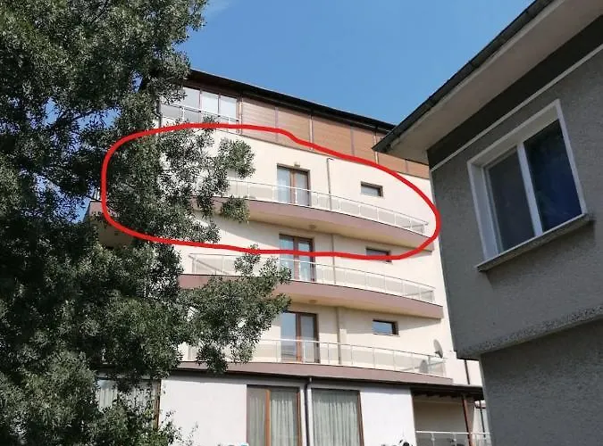 - студио в кв сарафово с морски изглед Apartamento Burgas