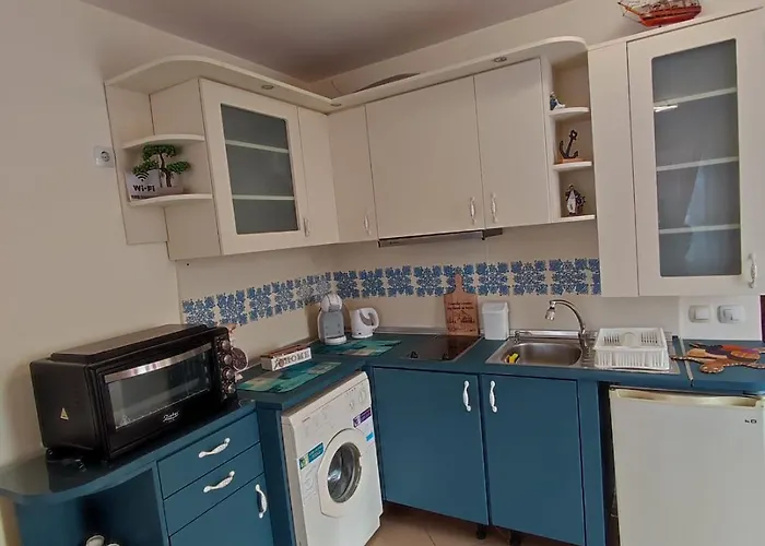 Apartamento - студио в кв сарафово с морски изглед