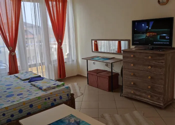 Apartamento - студио в кв сарафово с морски изглед